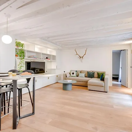 La Seine & Saint Germain - 2Br - Cityapartmentstay * Parigi